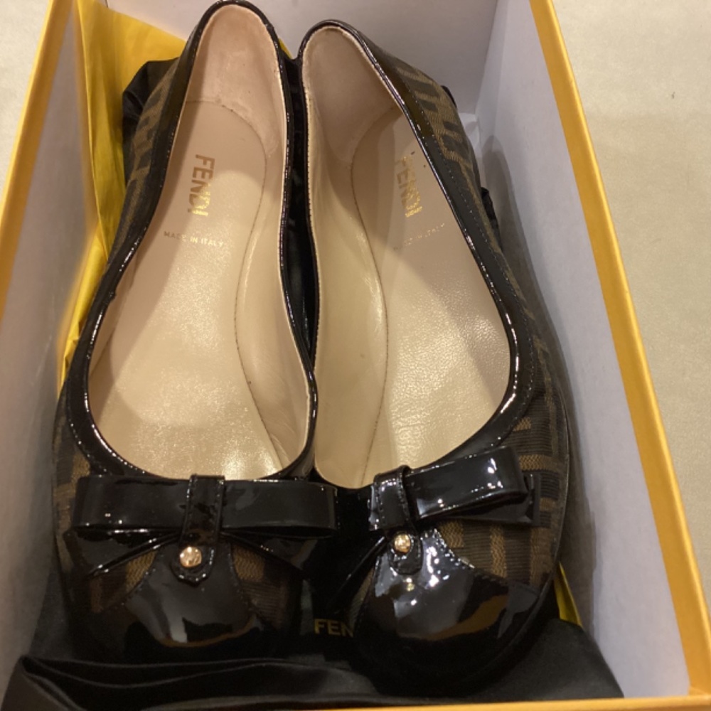 Shoes - Picture 13 of 13